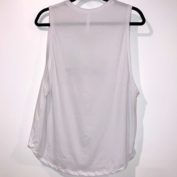 NWOT Fabletics Graphic Tank Top White Medium Oversized - Picture 6 of 9